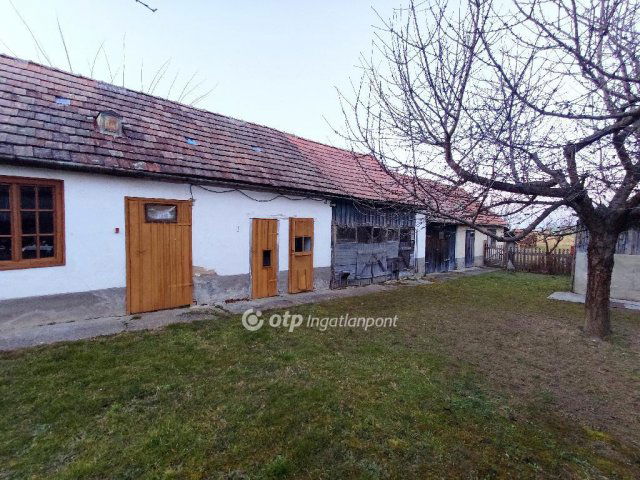 Eladó családi ház, Kenyerin 25.1 M Ft, 2+1 szobás