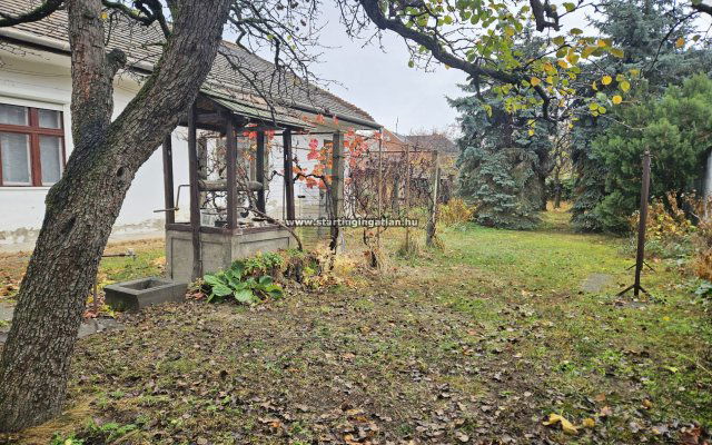 Eladó családi ház, Budapesten, IV. kerületben, Attila utcában