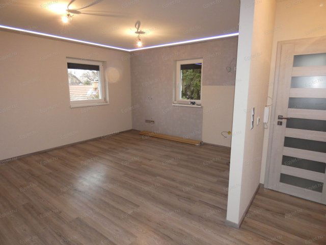 Eladó családi ház, Budapesten, XVII. kerületben 64 M Ft