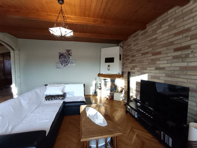 Eladó téglalakás, Kecskeméten 90 M Ft, 3 szobás