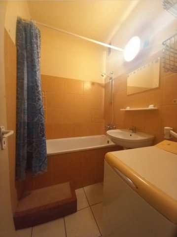 Eladó téglalakás, Tatabányán 40 M Ft, 2 szobás
