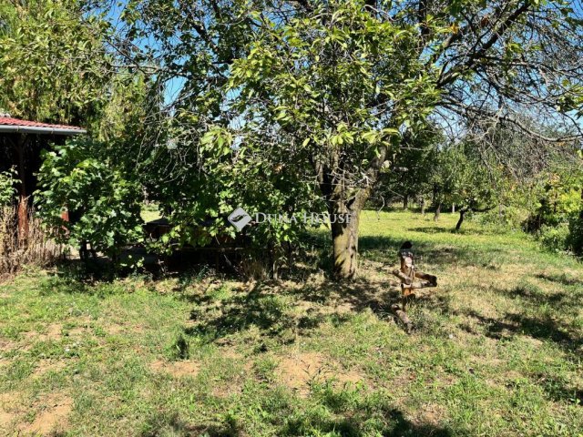 Eladó telek, Pécsett, Fürtöske utcában 8.5 M Ft