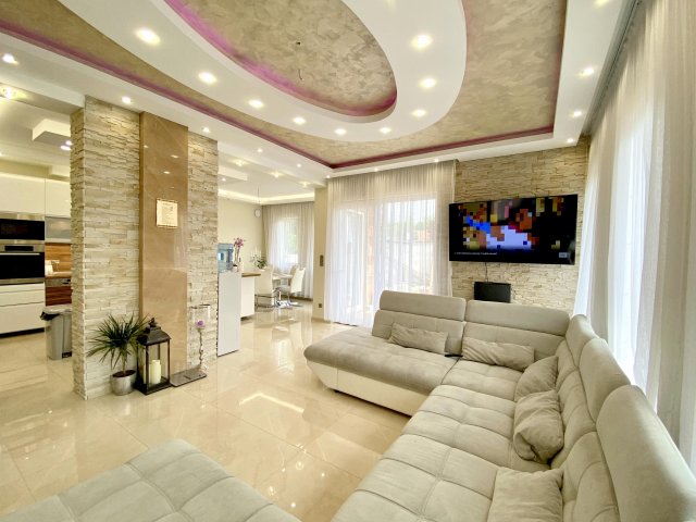 Eladó családi ház, Budapesten, XVIII. kerületben 299 M Ft