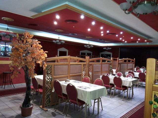 Eladó üzlethelyiség, Nyíregyházán 220 M Ft