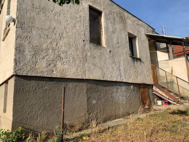 Eladó családi ház, Budapesten, XVIII. kerületben, Közdűlő úton