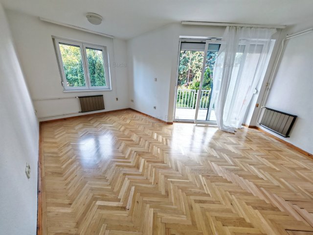 Kiadó téglalakás, albérlet, XII. kerületben, Bürök utcában