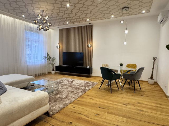 Eladó téglalakás, Budapesten, VI. kerületben, Teréz körúton