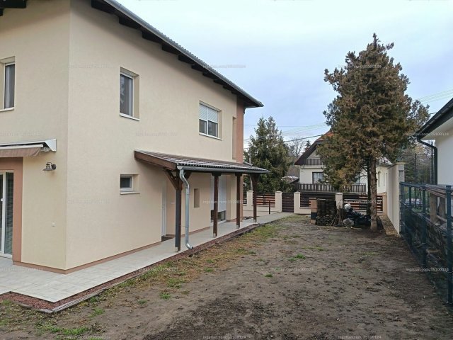 Eladó családi ház, Pécelen, Völgy utcában 139.9 M Ft