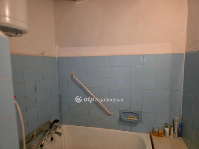 Eladó családi ház, Galgahévízen 23.9 M Ft, 1+1 szobás