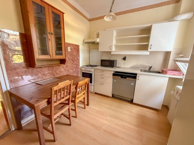 Kiadó téglalakás, albérlet, Tatán 190 E Ft / hó, 2 szobás