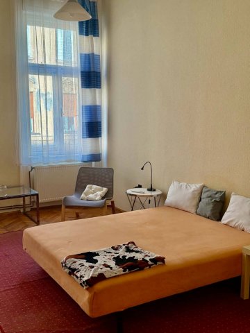 Kiadó téglalakás, albérlet, Budapesten, VI. kerületben