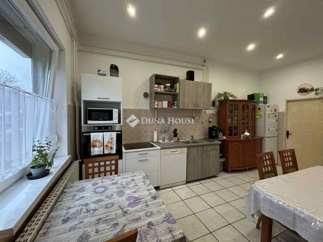 Eladó családi ház, Ceglédbercelen 49.9 M Ft, 4 szobás