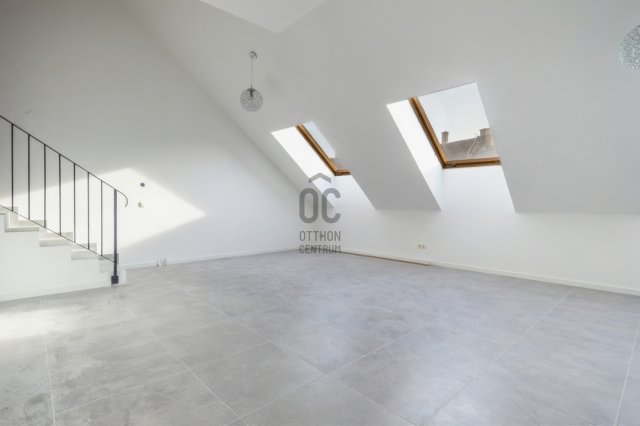 Eladó téglalakás, Budapesten, VI. kerületben, Eötvös utcában