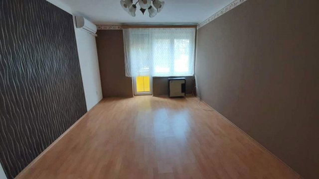 Kiadó téglalakás, albérlet, Kaposváron, Arany János közben