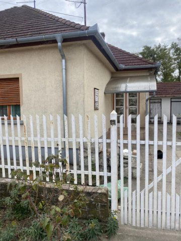 Eladó családi ház, Kecskeméten 64.9 M Ft, 3 szobás