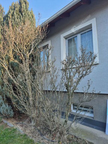 Kiadó családi ház, albérlet, Biatorbágyon 240 E Ft / hó