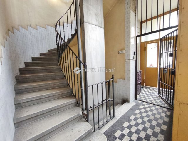 Eladó téglalakás, Budapesten, VII. kerületben 150 M Ft, 2 szobás