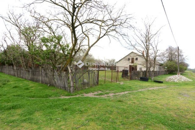 Eladó mezogazdasagi ingatlan, Kiskunmajsán 27 M Ft, 2 szobás