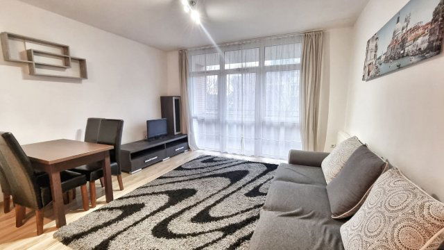 Kiadó téglalakás, albérlet, Nyíregyházán 180 E Ft / hó