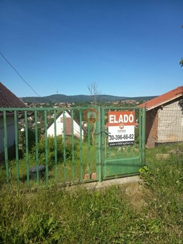 Eladó családi ház, Pécsett, Egyenlőség utcában 15.5 M Ft