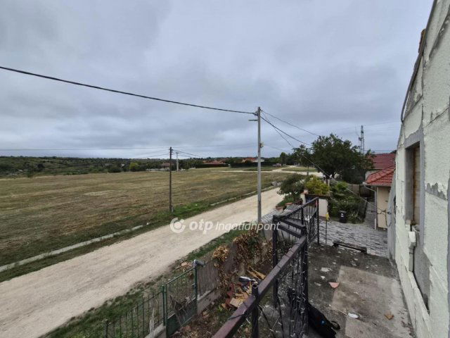 Eladó családi ház, Érden 140 M Ft, 3 szobás