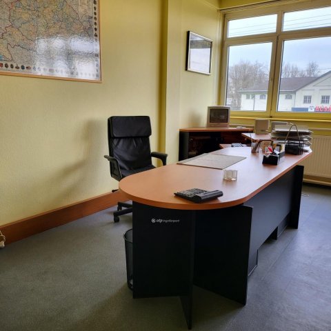 Eladó üzlethelyiség, Debrecenben 1135.75 M Ft, 10 szobás