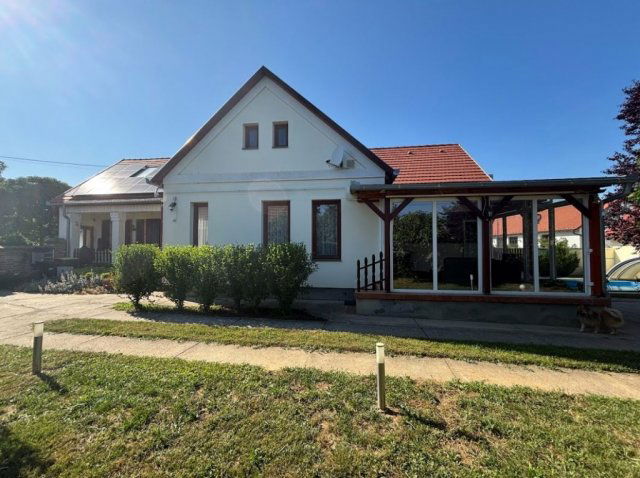 Eladó családi ház, Palkonyán 137 M Ft, 6 szobás