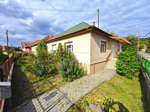 Eladó családi ház, Miskolcon 59.9 M Ft, 3 szobás