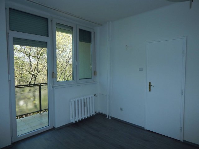 Eladó téglalakás, Tatabányán 36.9 M Ft, 1 szobás