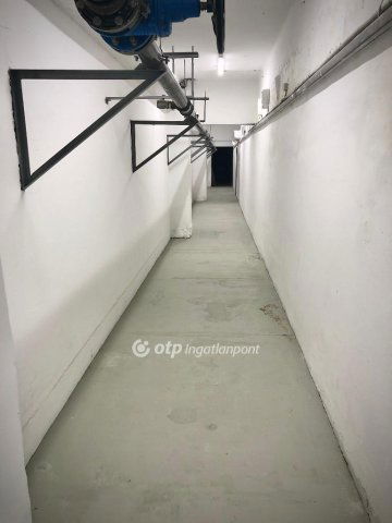 Eladó ipari ingatlan, Budapesten, IX. kerületben 10.9 M Ft