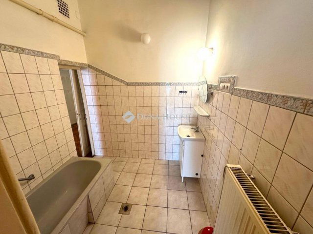 Eladó téglalakás, Budapesten, VIII. kerületben 78 M Ft, 2 szobás
