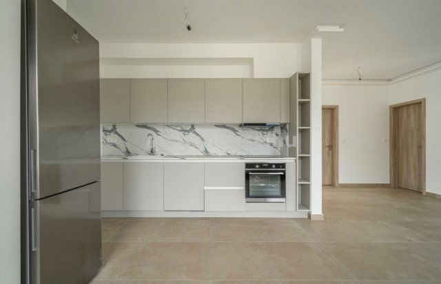 Eladó téglalakás, Törökbálinton 160 M Ft, 4 szobás