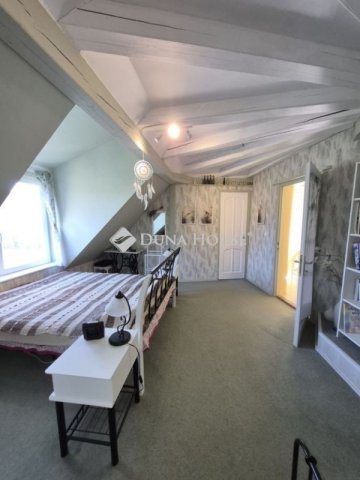 Eladó családi ház, Ibafán 285 M Ft, 5 szobás