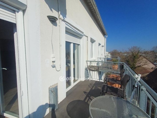 Eladó téglalakás, Szigetszentmiklóson 58.9 M Ft, 1+2 szobás