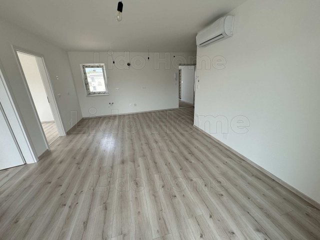 Eladó téglalakás, Siófokon 72 M Ft, 3 szobás