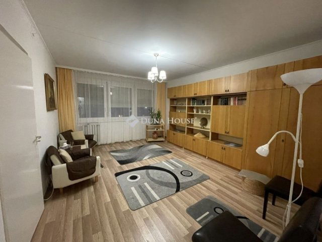 Eladó panellakás, Budapesten, VIII. kerületben 69.9 M Ft