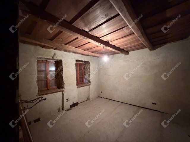 Eladó családi ház, Kiskutason 20.9 M Ft, 3 szobás