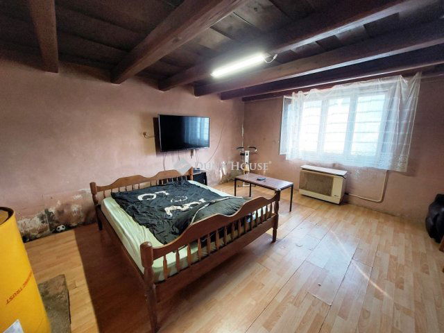 Eladó családi ház, Egyházasfaluban 14.9 M Ft, 2 szobás