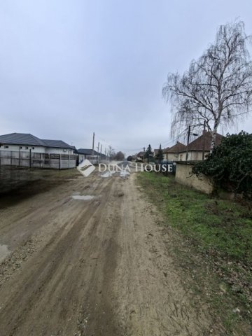 Eladó családi ház, Sülysápon 72.9 M Ft, 5 szobás