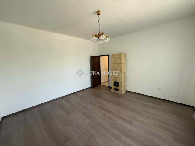 Eladó téglalakás, Mosonmagyaróváron 22.9 M Ft, 2 szobás