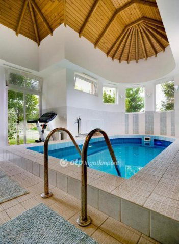 Eladó családi ház, Hajdúszoboszlón 185 M Ft, 6 szobás