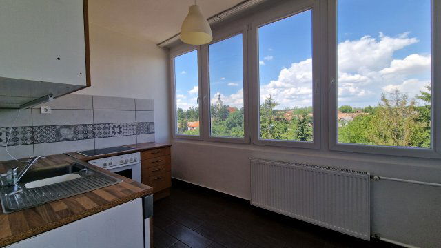 Eladó panellakás, Nagyorosziban 24.9 M Ft, 3 szobás