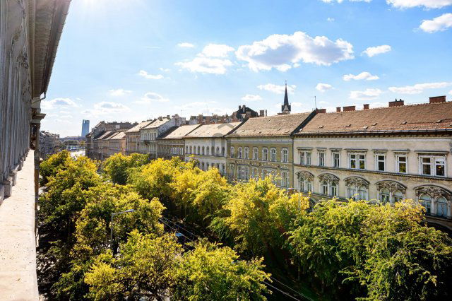 Eladó téglalakás, Budapesten, IX. kerületben, Ferenc körúton