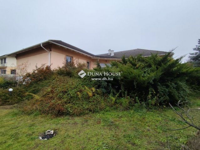 Eladó családi ház, Budapesten, XVII. kerületben 250 M Ft