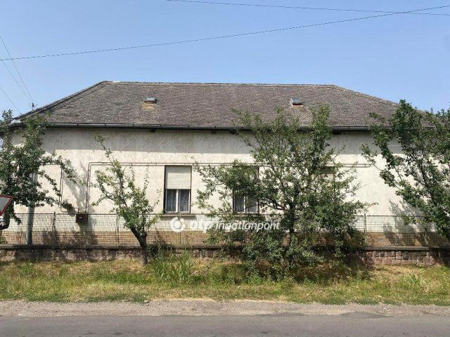 Eladó családi ház, Tápiógyörgyén 33 M Ft, 3+2 szobás