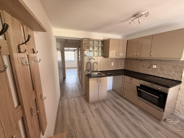 Eladó téglalakás, Budapesten, XX. kerületben 35 M Ft, 1 szobás