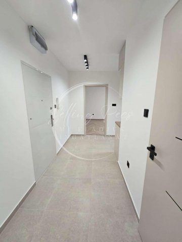 Eladó panellakás, Pécsett 55.5 M Ft, 2 szobás