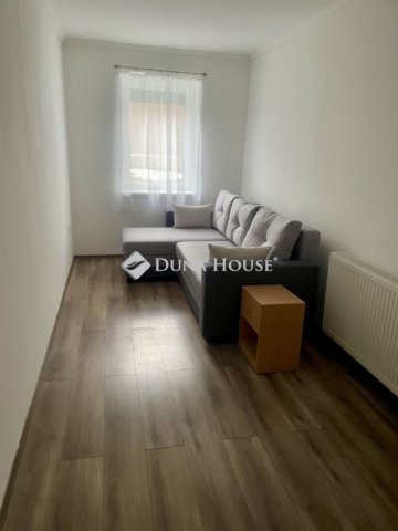 Eladó családi ház, Csókakőn 49.9 M Ft, 1+2 szobás