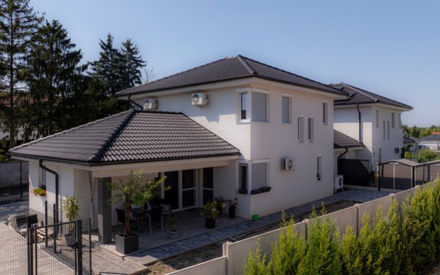 Eladó ikerház, Vámosszabadin 89.5 M Ft, 5 szobás