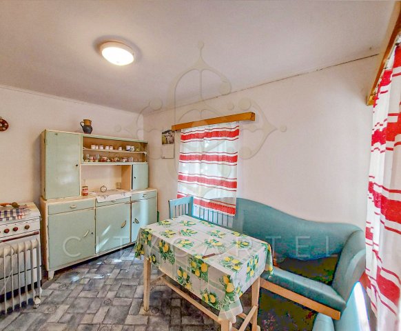 Eladó családi ház, Dunaföldváron 20 M Ft, 1+1 szobás